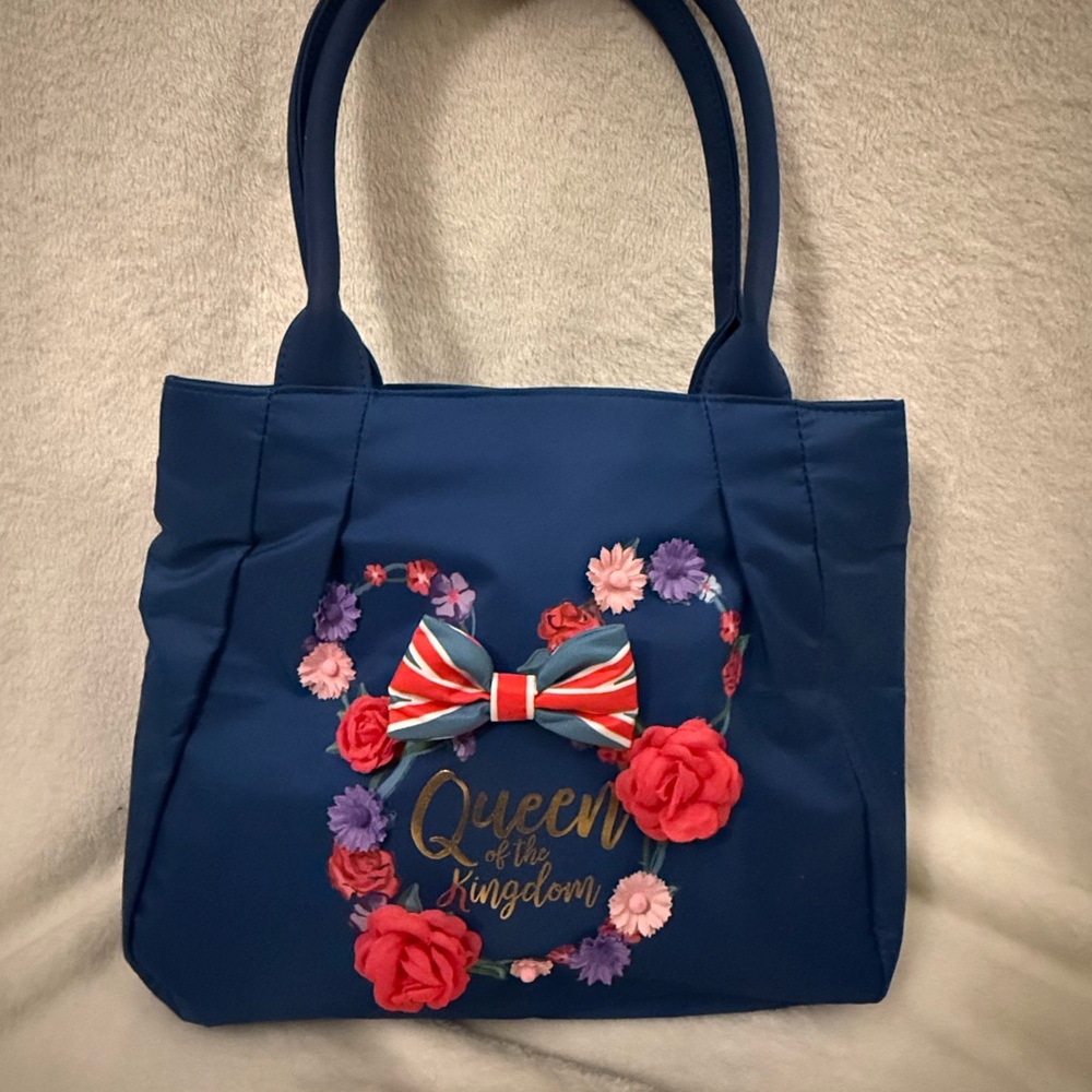 Disney Epcot UK Queen of
Kingdom Tote Bag